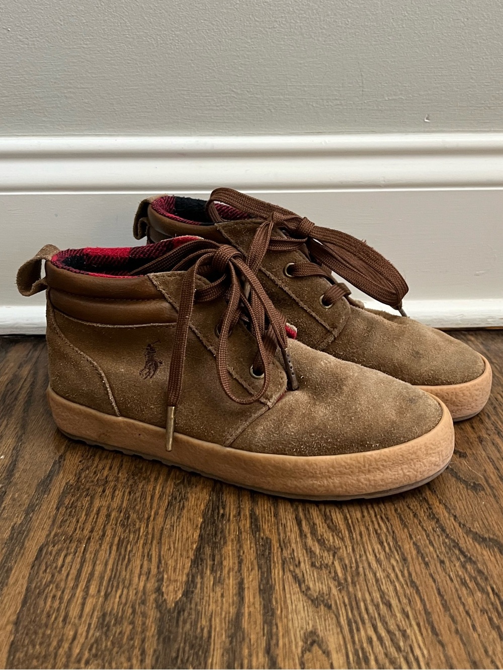Polo by Ralph Lauren Brown Suede Chukka Sneakers, Boys Size 1